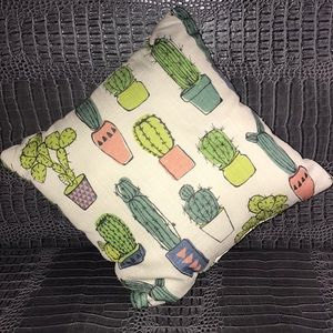 CACTI THROW PILLOW